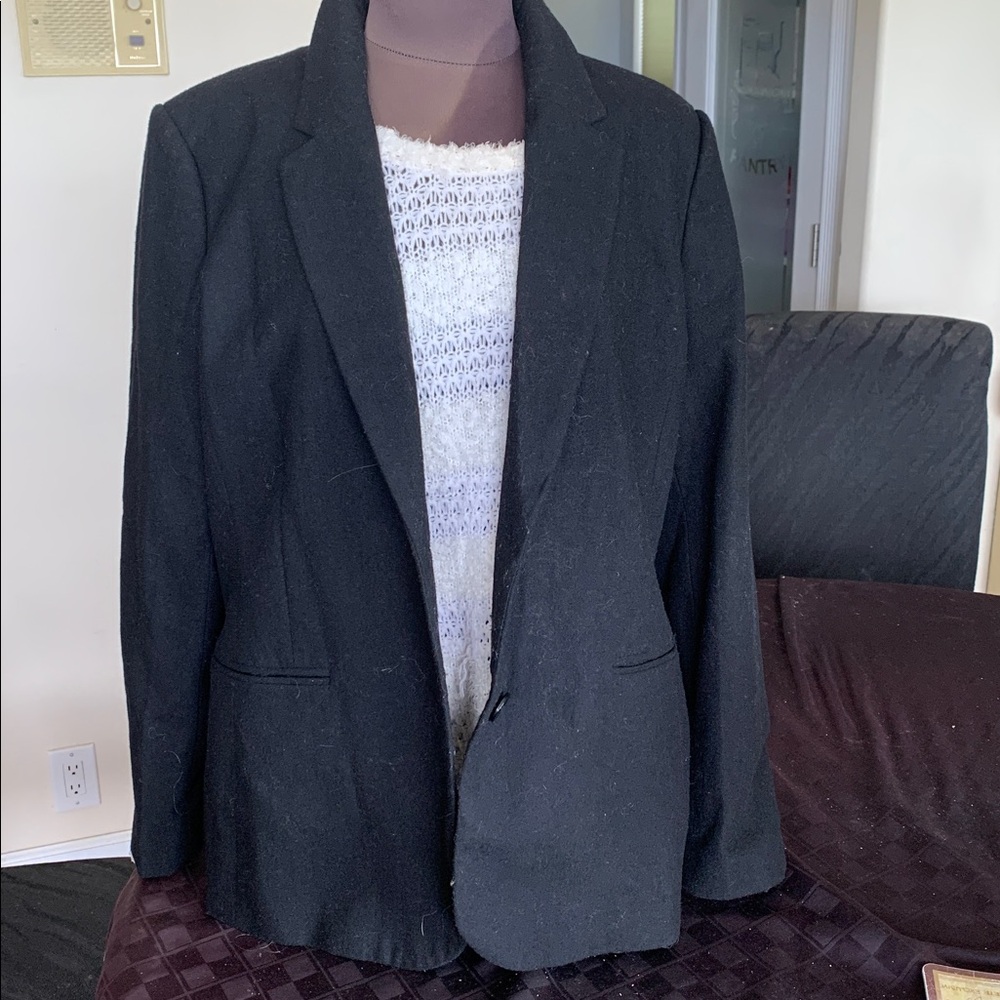 Chadwicks wool blend Classic Black Blazer, excellent condition